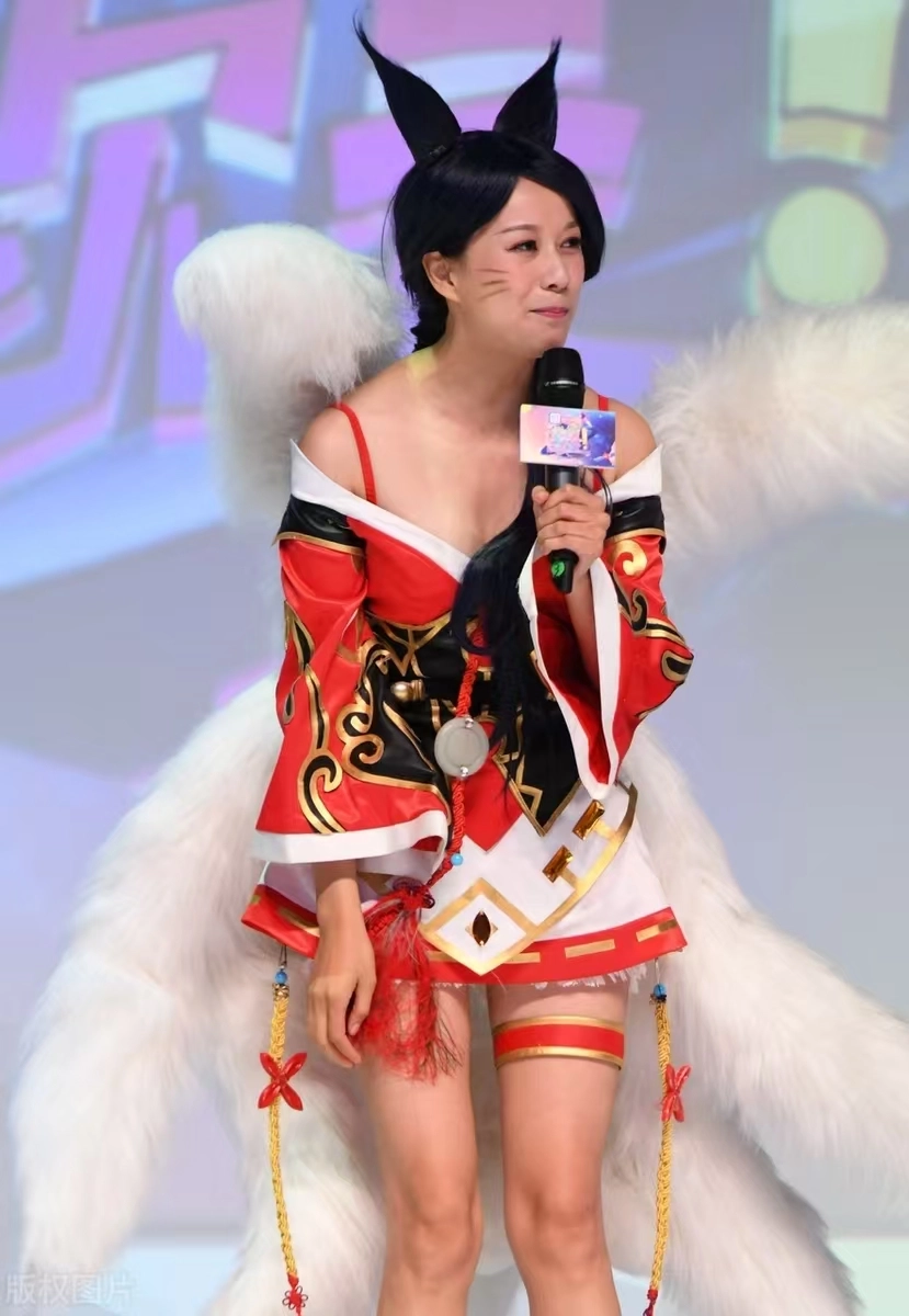 倪虹洁尝试了二次元 - 万事屋 | 生活·动漫·娱乐综合社区-银魂同好聚集地