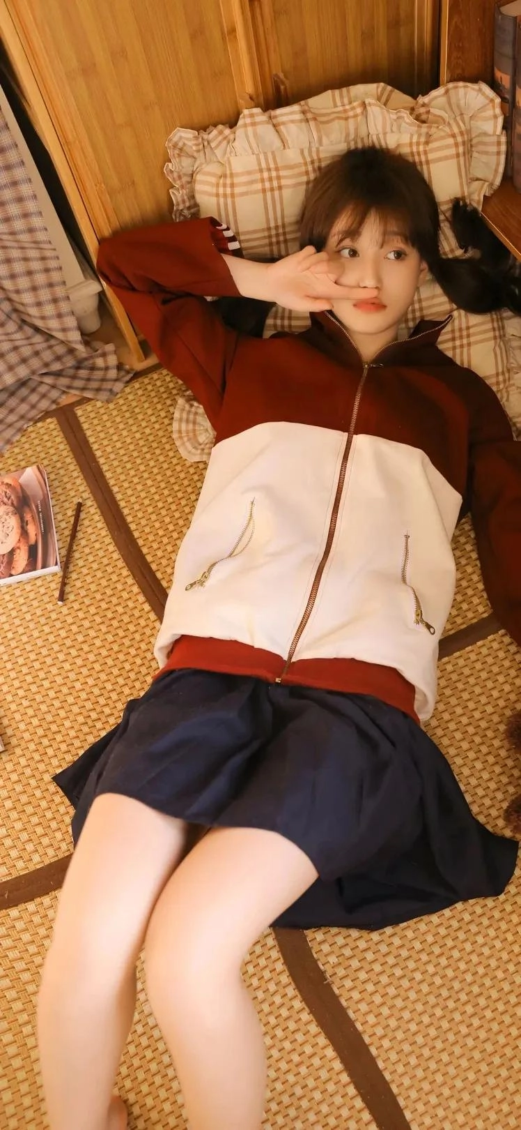 网友分享的青春靓丽学妹手机壁纸