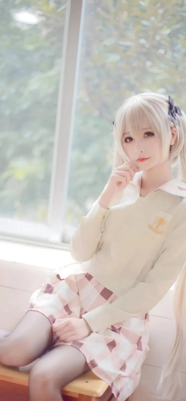 网友分享的青春靓丽学妹手机壁纸