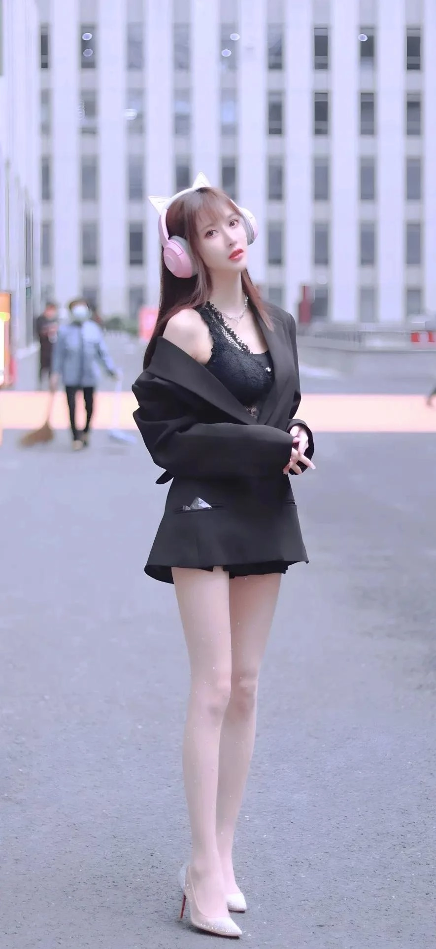 网友分享的青春靓丽学妹手机壁纸