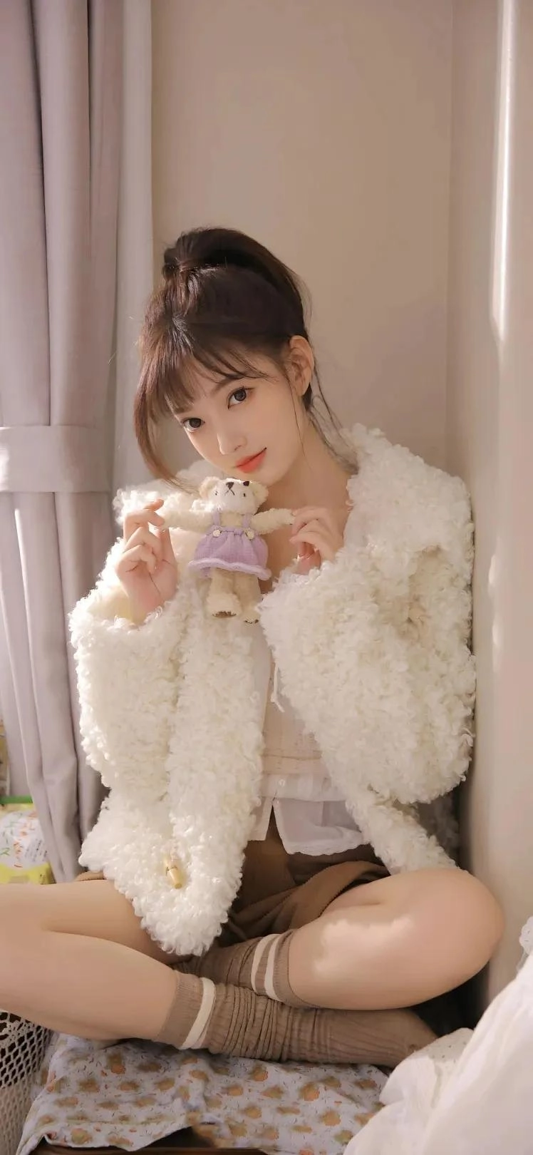 网友分享的青春靓丽学妹手机壁纸