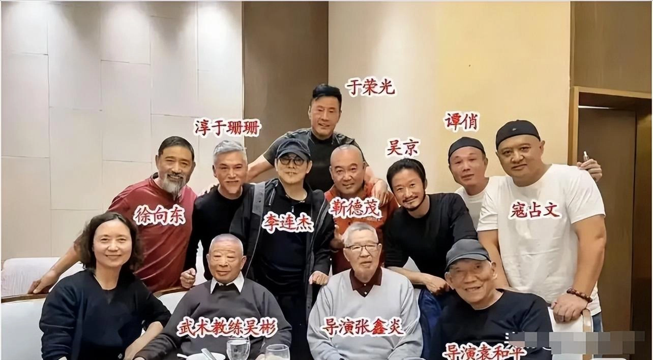 《镖人》硬刚《哪吒2》：蹭热度还是武侠片的绝地反击？ - 吐槽银魂 - 大众生活 - 万事屋 | 生活·动漫·娱乐综合社区-银魂同好聚集地