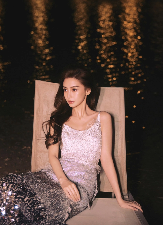 Angelababy36岁生日照上了热搜 - 美图壁纸银魂 - 大众生活 - 万事屋 | 生活·动漫·娱乐综合社区-银魂同好聚集地