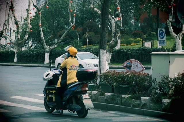 一个普通大学毕业生的自白:我跑赢了考试,却输给了时代!