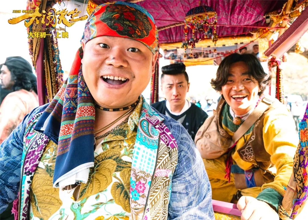 白客，为五险一金当了演员，凭实力挤进窝囊赛道，女友小他12岁