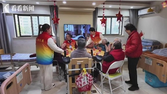 需求突然暴涨！上海已开始试点，280元四小时最受欢迎，随申办上约的“临时儿女”，响应速度超快