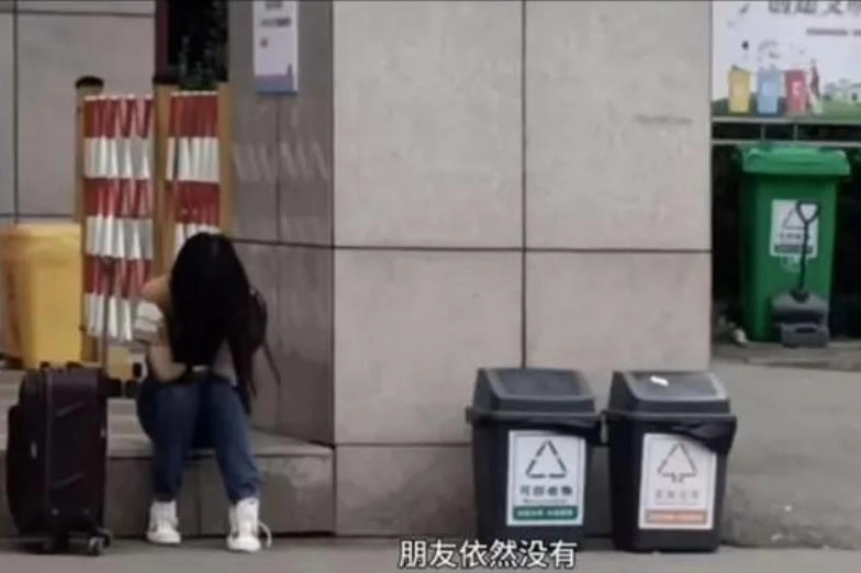 她是全网最希望是假消息的女人：李安健