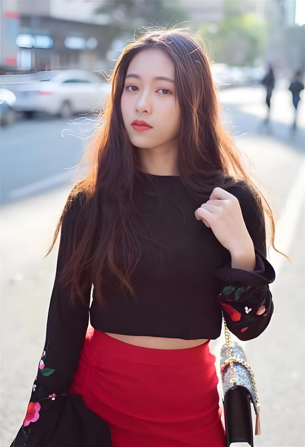 从冠军到 “擦边女主播”!她的一句 “给妈妈治病” 让全网沉默