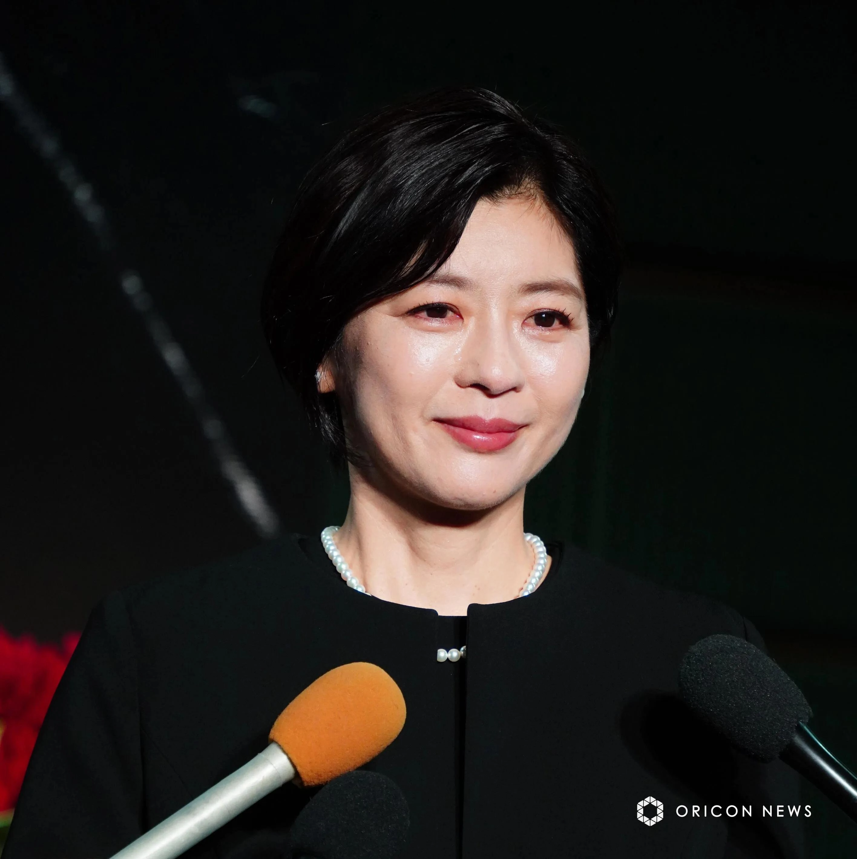 中山美穗追悼会,妹妹中山忍很美,丰川悦司认不出,金材昱也来了