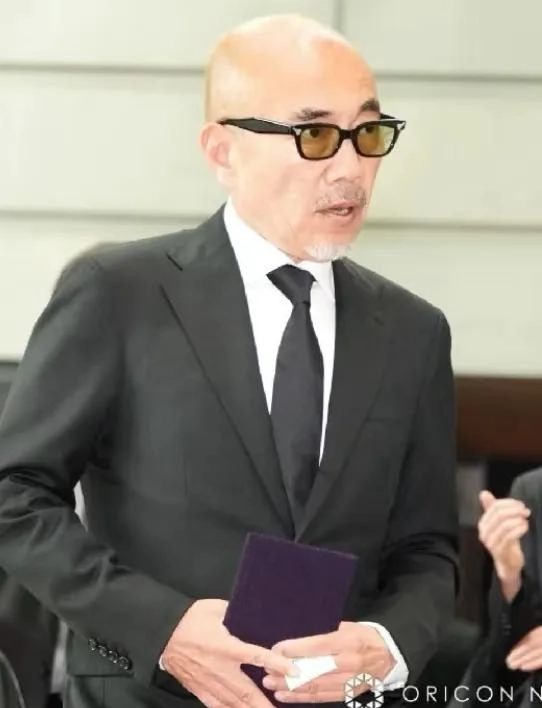 中山美穗追悼会,妹妹中山忍很美,丰川悦司认不出,金材昱也来了