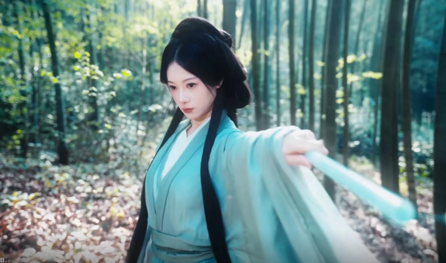 反转!网络泡沫散去后,吴柳芳终于公布擦边原因,真相令人泪目