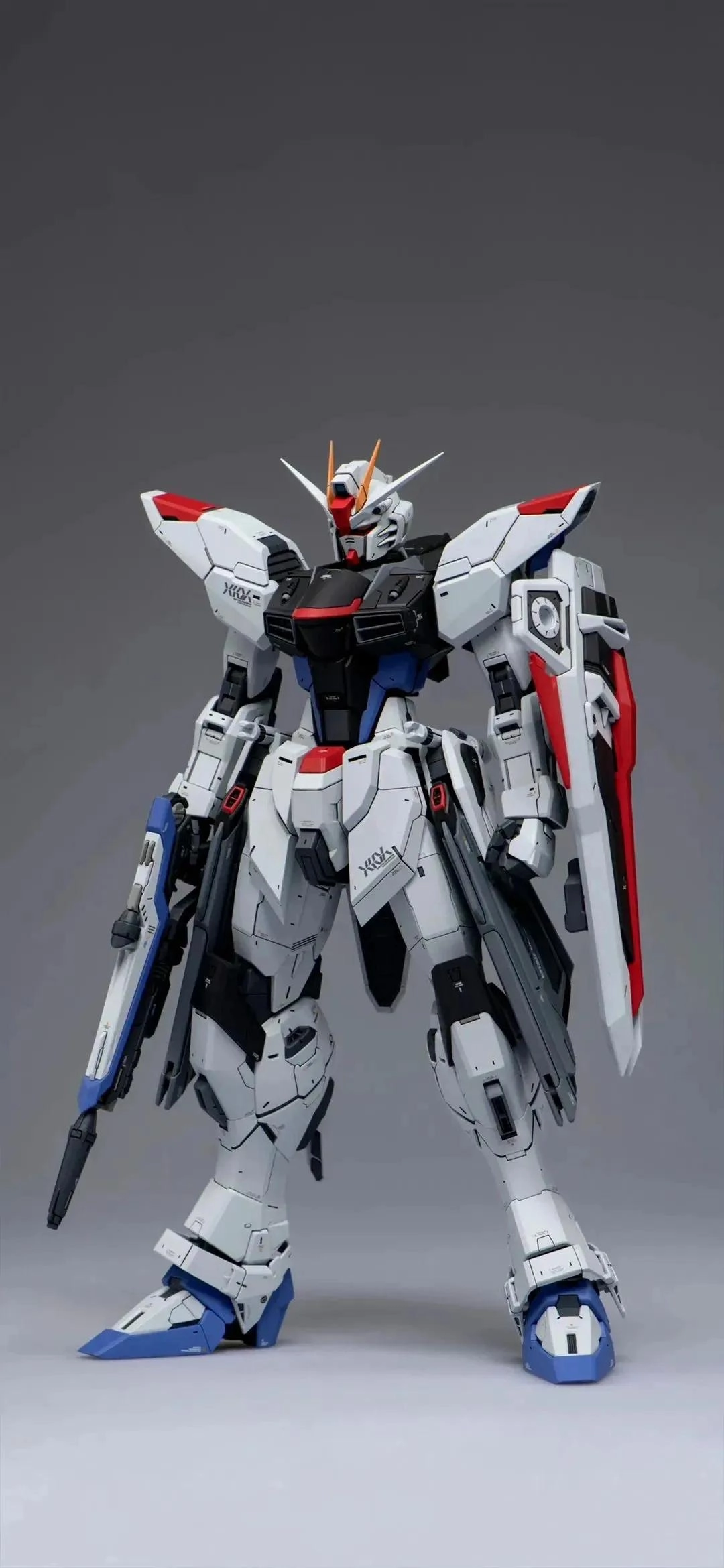 分享几张精美手机壁纸，有美女，有动漫