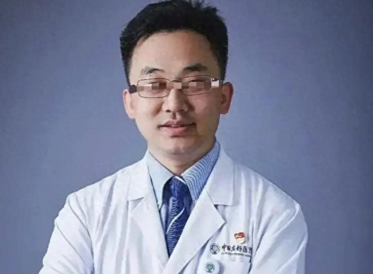 肖飞崩塌主因被扒!妻子举报信的最后一句,才是致命杀手锏