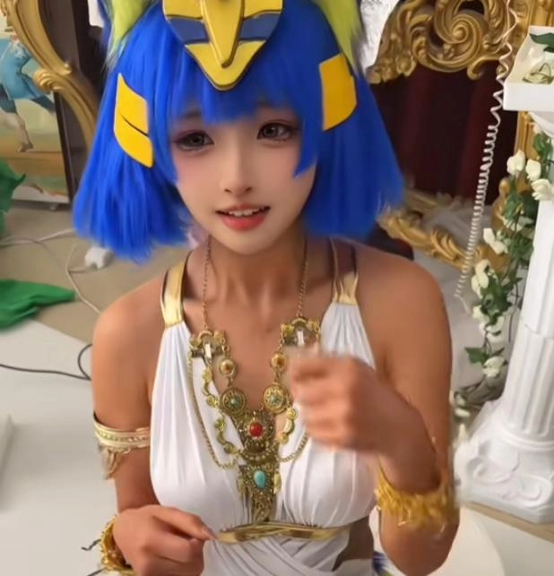 埃及猫原版都被封杀了,如今却在国内被疯狂cos