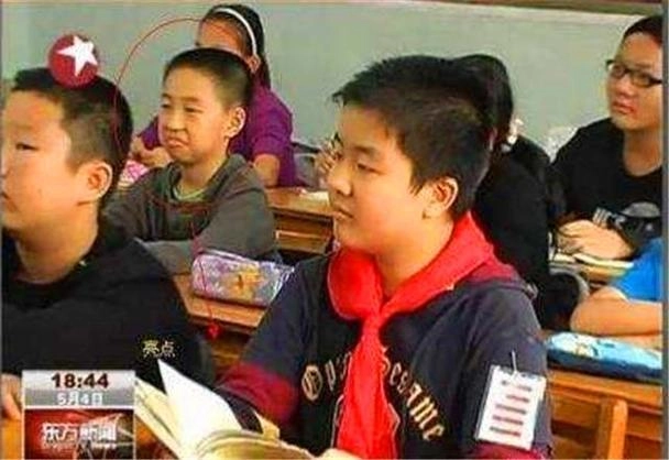 “五道杠”小学生,曾因一脸“官相”而走红,如今状态却令人泯然