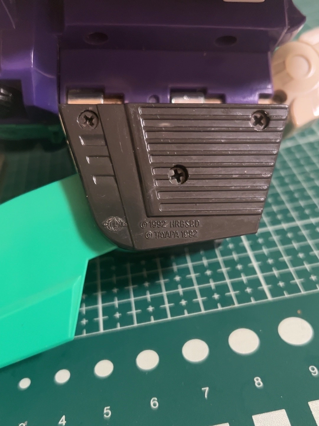 1992孩之宝《变形金刚》六面兽