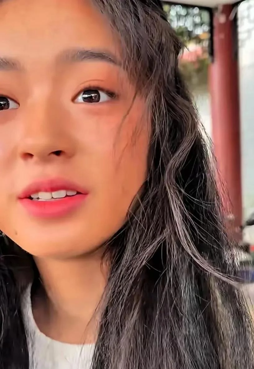 有网友说这是黄杨钿甜的素颜照，真的假的。。。 - 万事屋 | 生活·动漫·娱乐综合社区-银魂同好聚集地