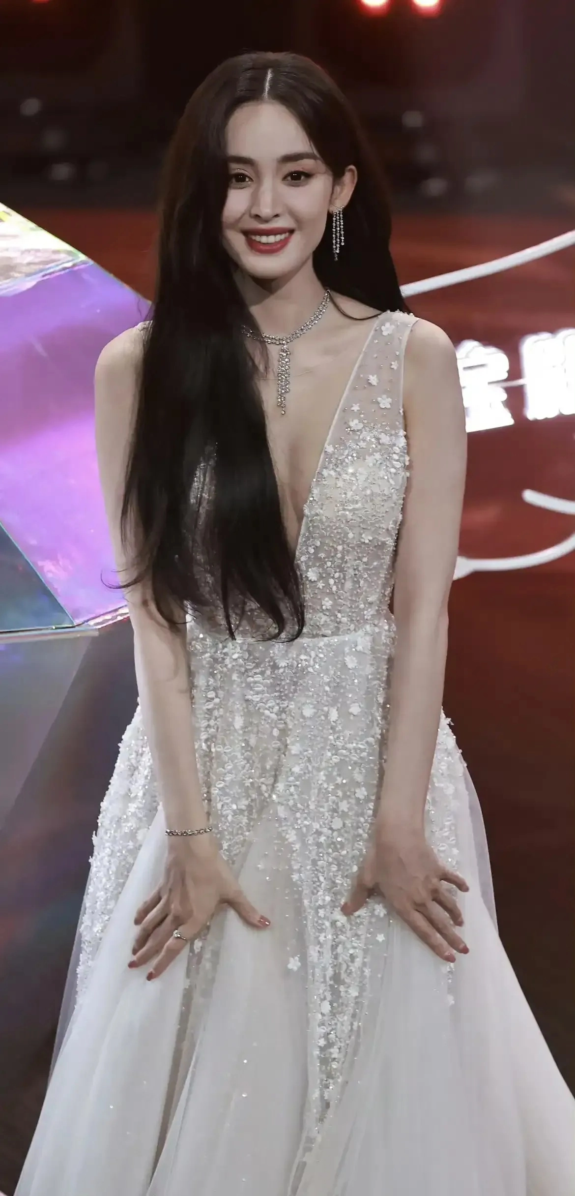 老中青三代女演员，大家喜欢哪个？