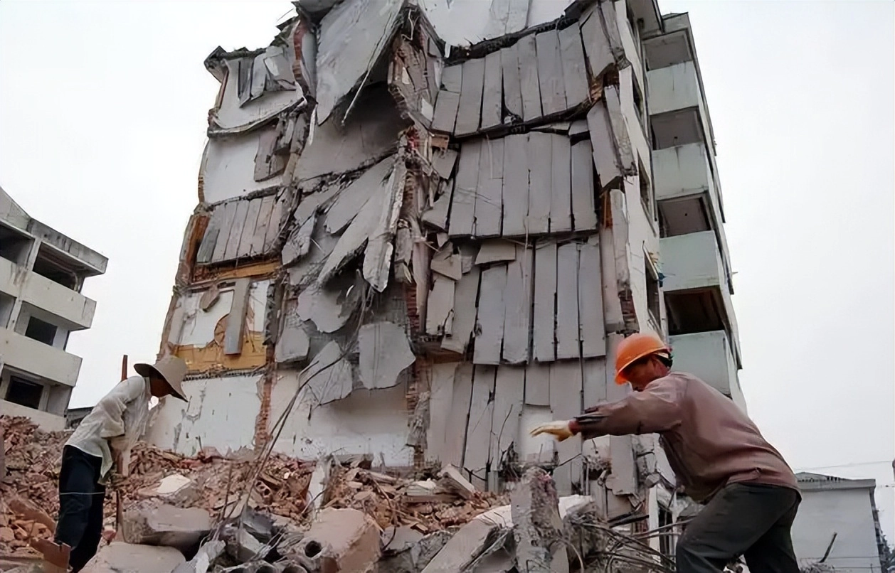 国家动真格了 ! 浙江27名“专家”被通报除名 , 其中24人将“吃牢饭”