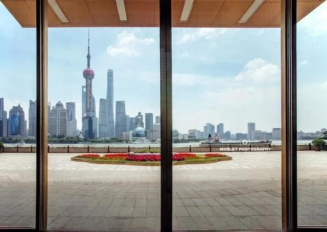 你知道上海北外滩的“人民大会堂”世界会客厅有多壮观吗?