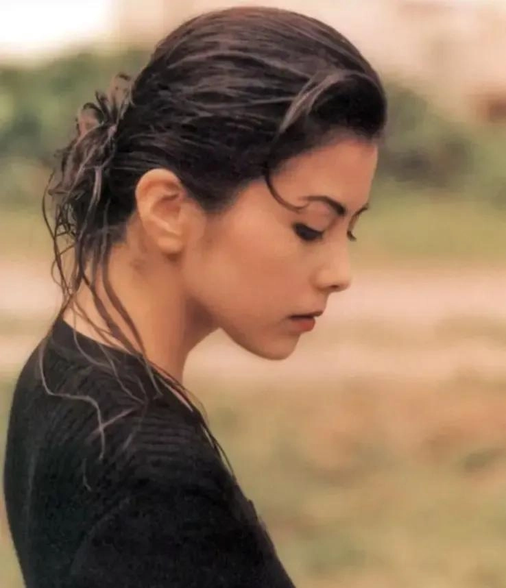 图片[33] - 有网友对12位日本漂亮女星做了排名！山口百惠排第五，前四位都有“第一美人”称号 - 生活银魂 - 大众生活 - 万事屋 | 生活·动漫·娱乐综合社区-银魂同好聚集地