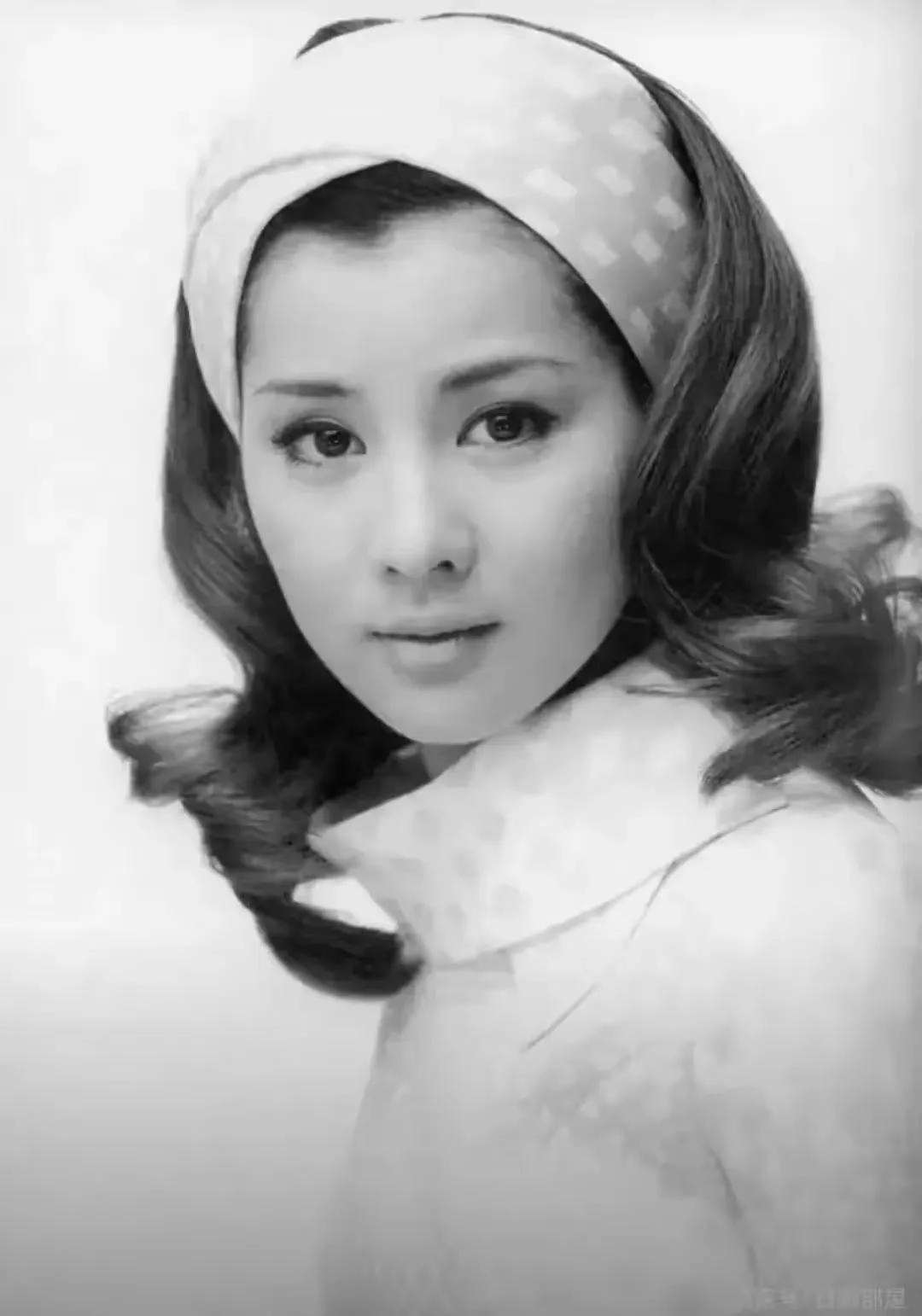 图片[27] - 有网友对12位日本漂亮女星做了排名！山口百惠排第五，前四位都有“第一美人”称号 - 生活银魂 - 大众生活 - 万事屋 | 生活·动漫·娱乐综合社区-银魂同好聚集地