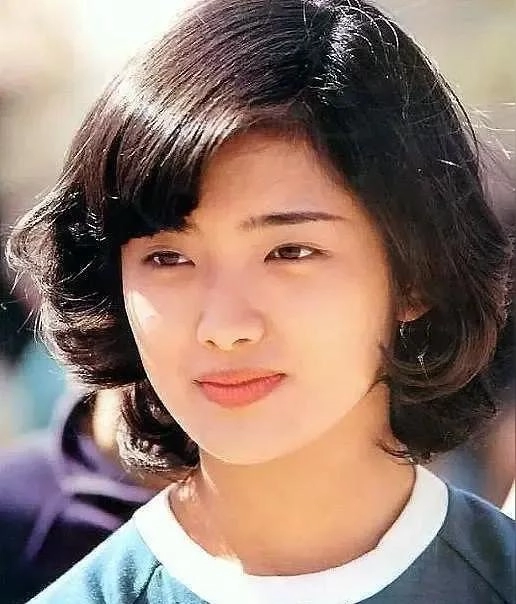 图片[42] - 有网友对12位日本漂亮女星做了排名！山口百惠排第五，前四位都有“第一美人”称号 - 生活银魂 - 大众生活 - 万事屋 | 生活·动漫·娱乐综合社区-银魂同好聚集地