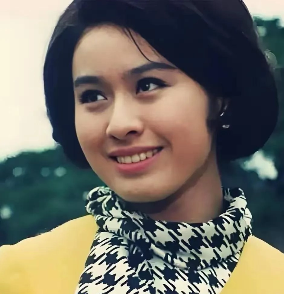 有网友对12位日本漂亮女星做了排名！山口百惠排第五，前四位都有“第一美人”称号 - 万事屋 | 生活·动漫·娱乐综合社区-银魂同好聚集地