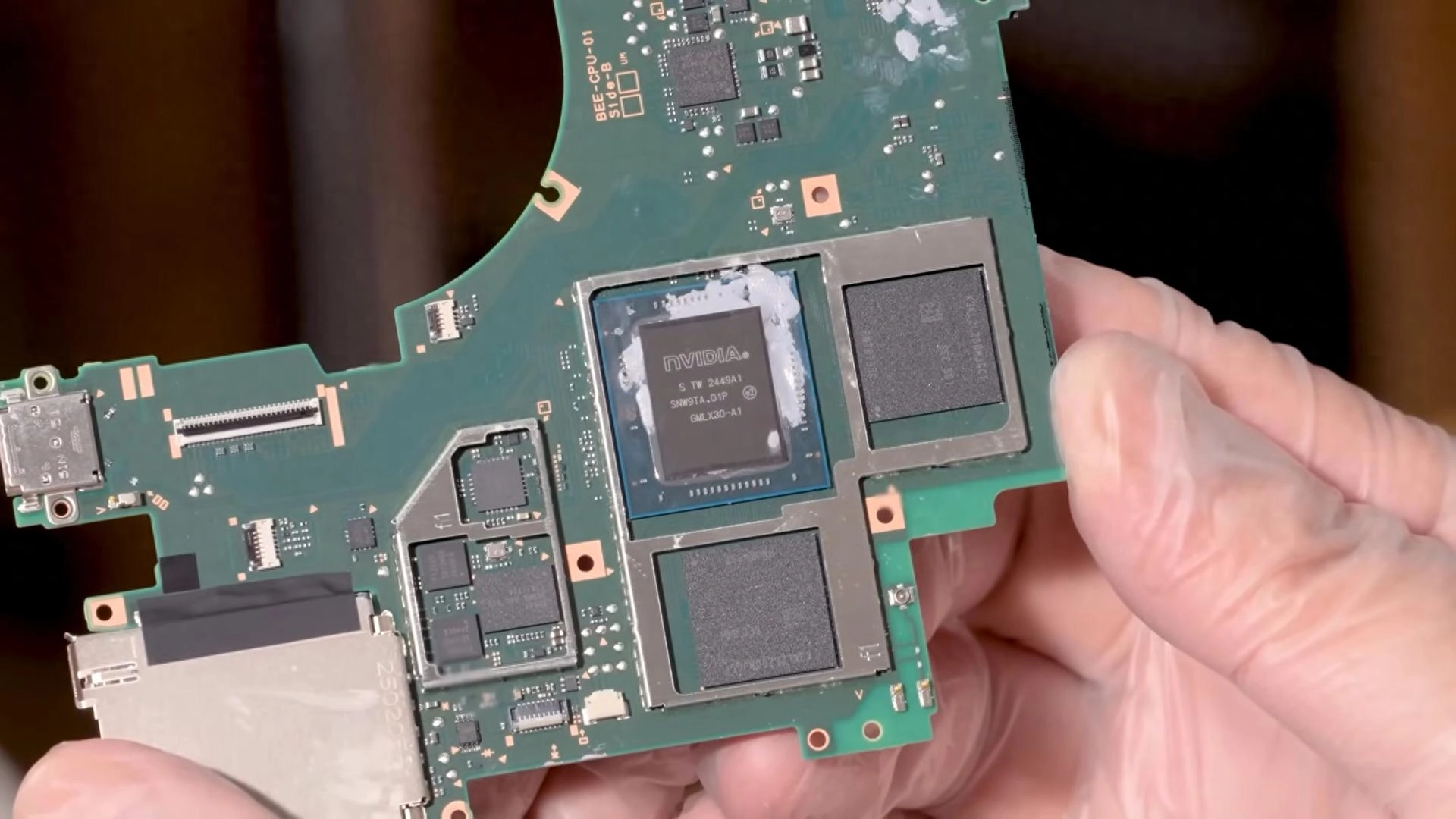 任天堂Switch 2拆解 “漂亮”的NVIDIA Tegra SoC首次现身 - 万事屋 | 生活·动漫·娱乐综合社区-银魂同好聚集地