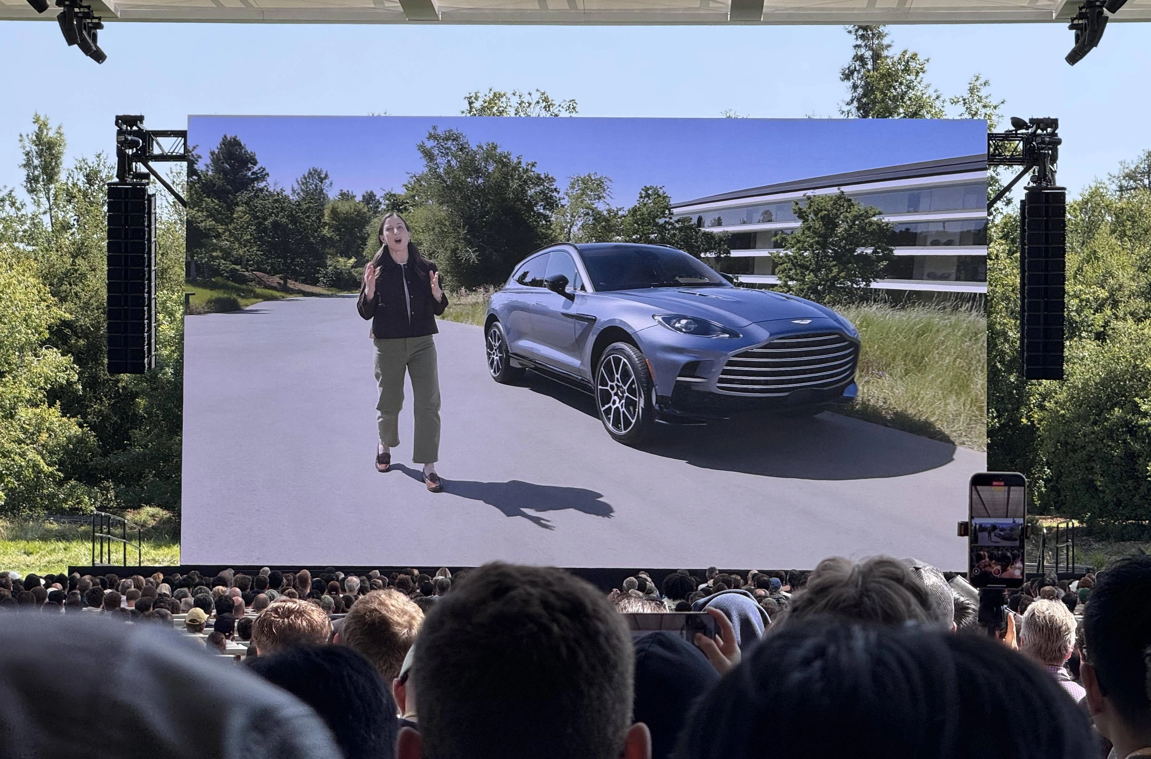 苹果发布全新 CarPlay！体验全面革新，还有一个 Ultra 版本