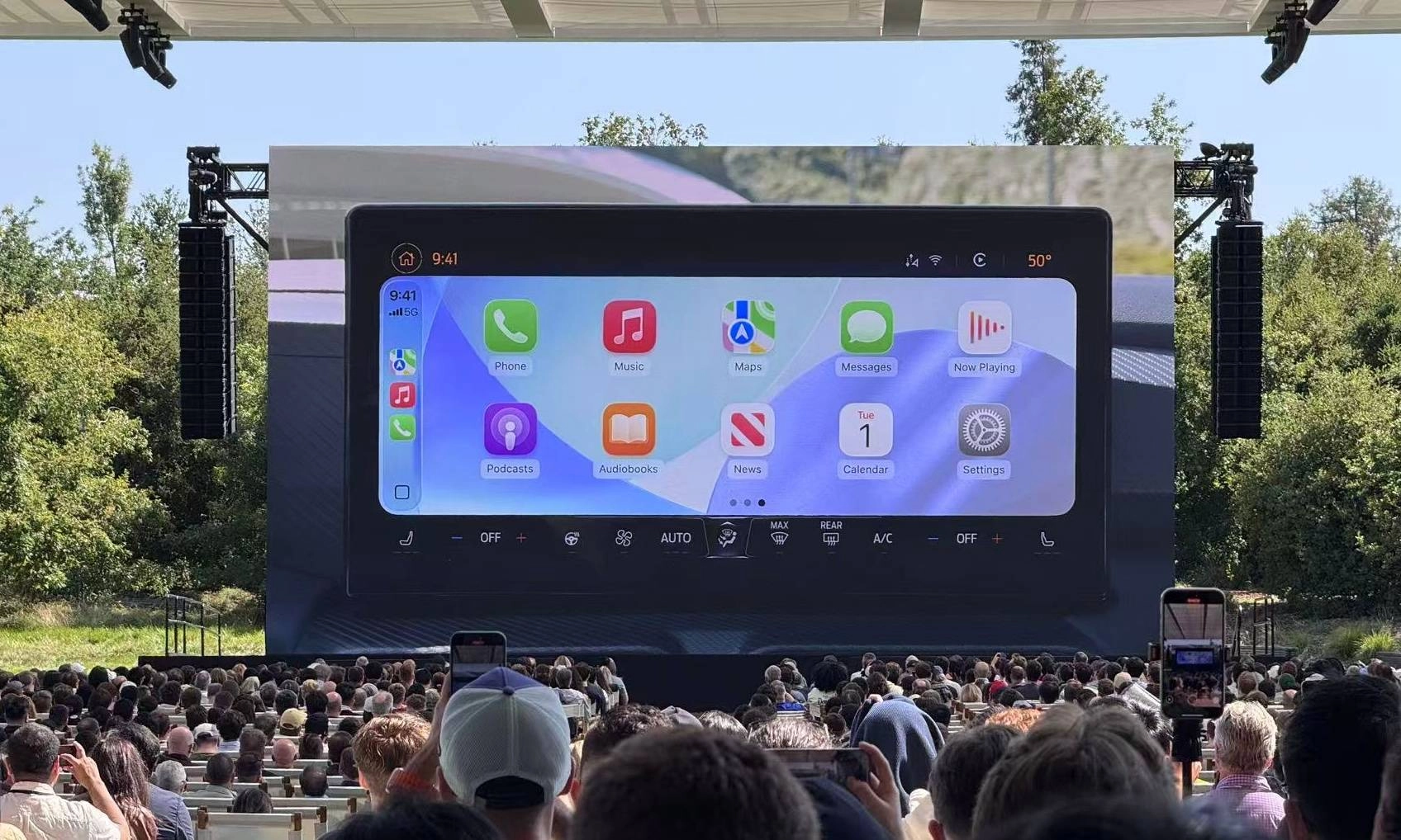 苹果发布全新 CarPlay！体验全面革新，还有一个 Ultra 版本