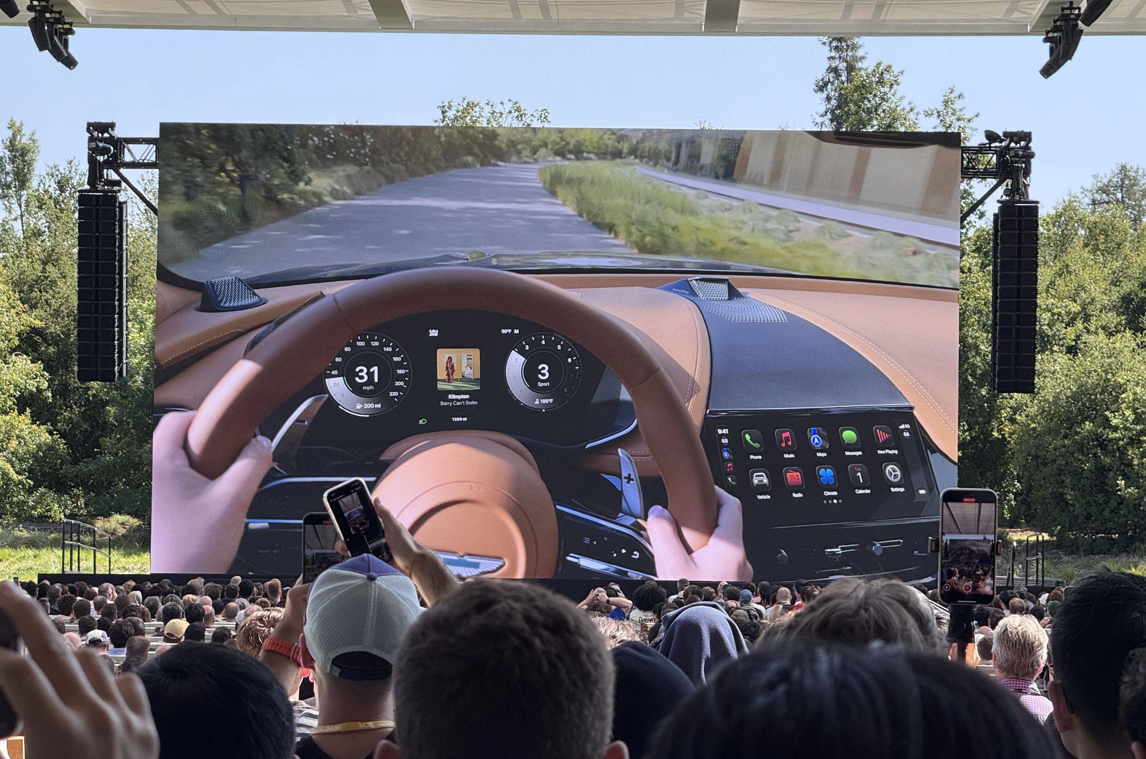 苹果发布全新 CarPlay！体验全面革新，还有一个 Ultra 版本