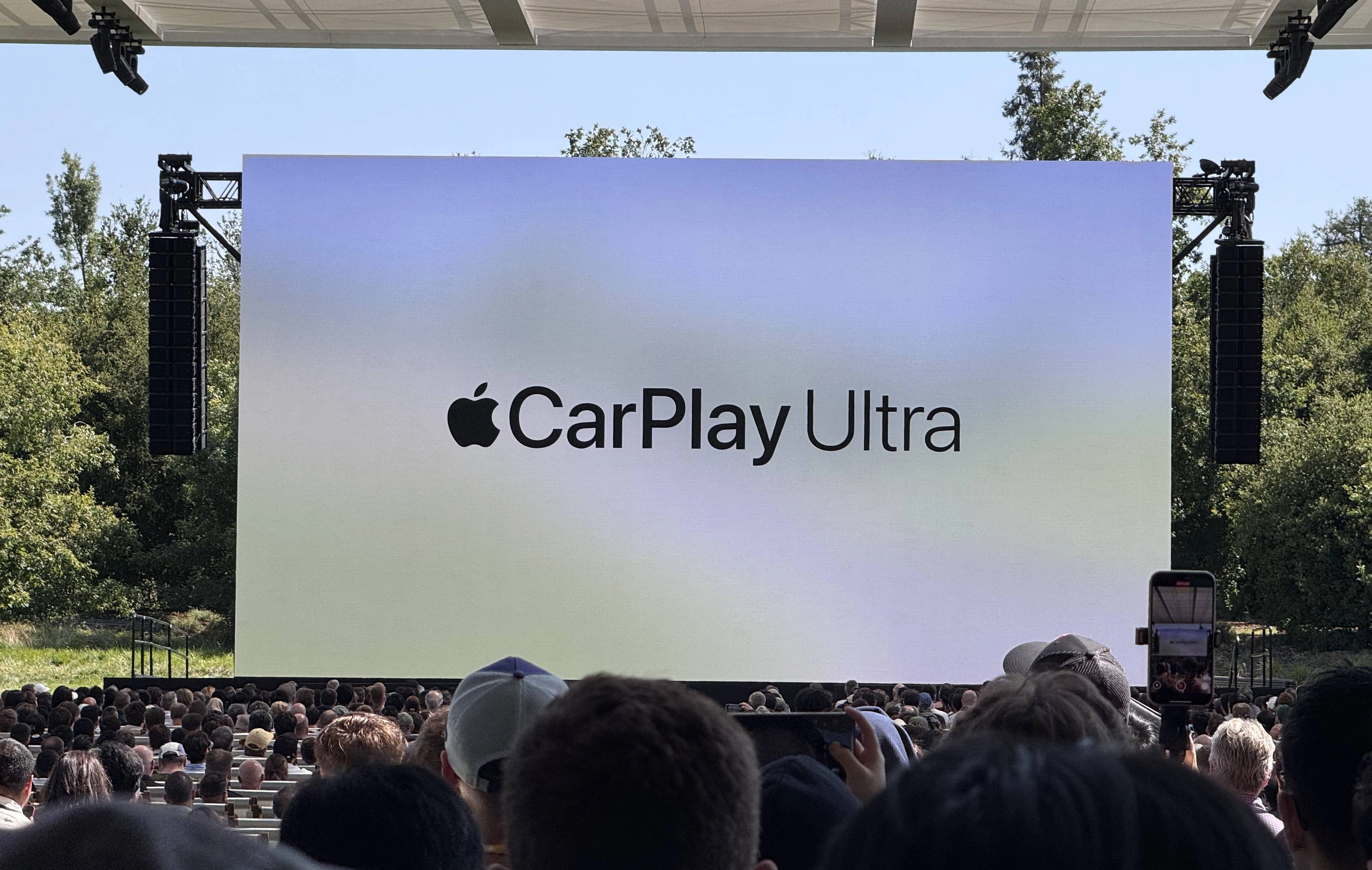 苹果发布全新 CarPlay！体验全面革新，还有一个 Ultra 版本