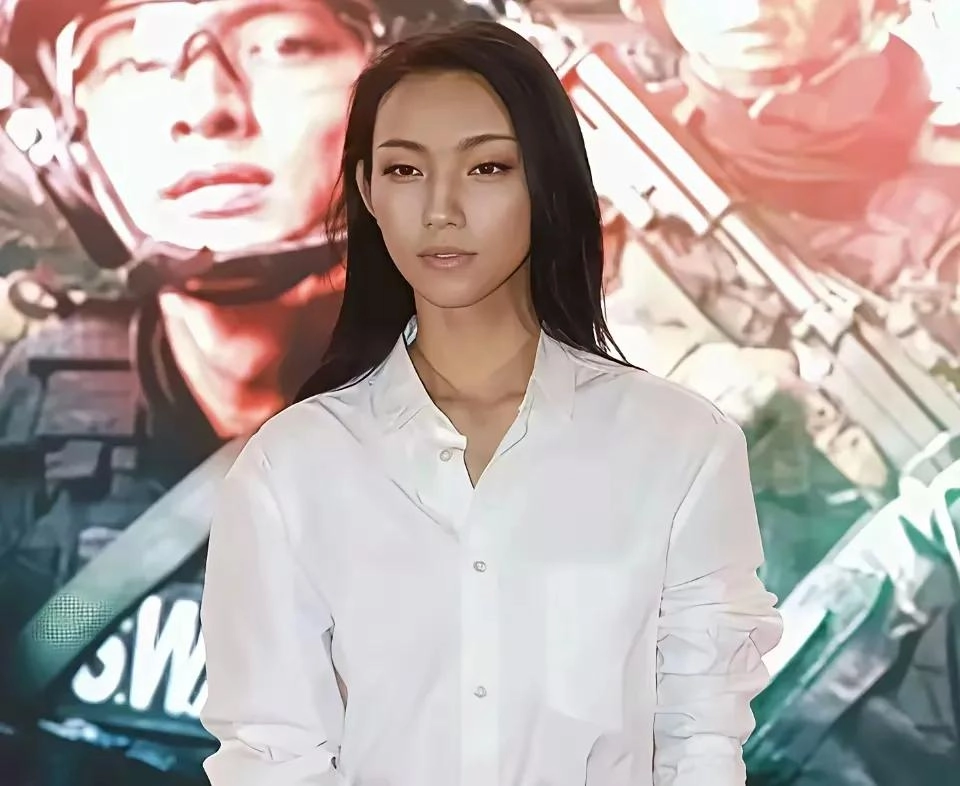 那尔那茜的瓜越扒越大,母女玩私人订制,父亲为她铺路出道即巅峰