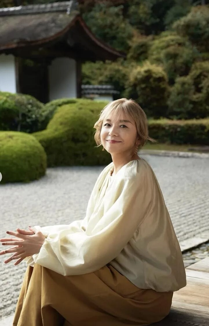 山口智子唐泽寿明结婚30年,没孩子感情依然稳定,智子状态真棒