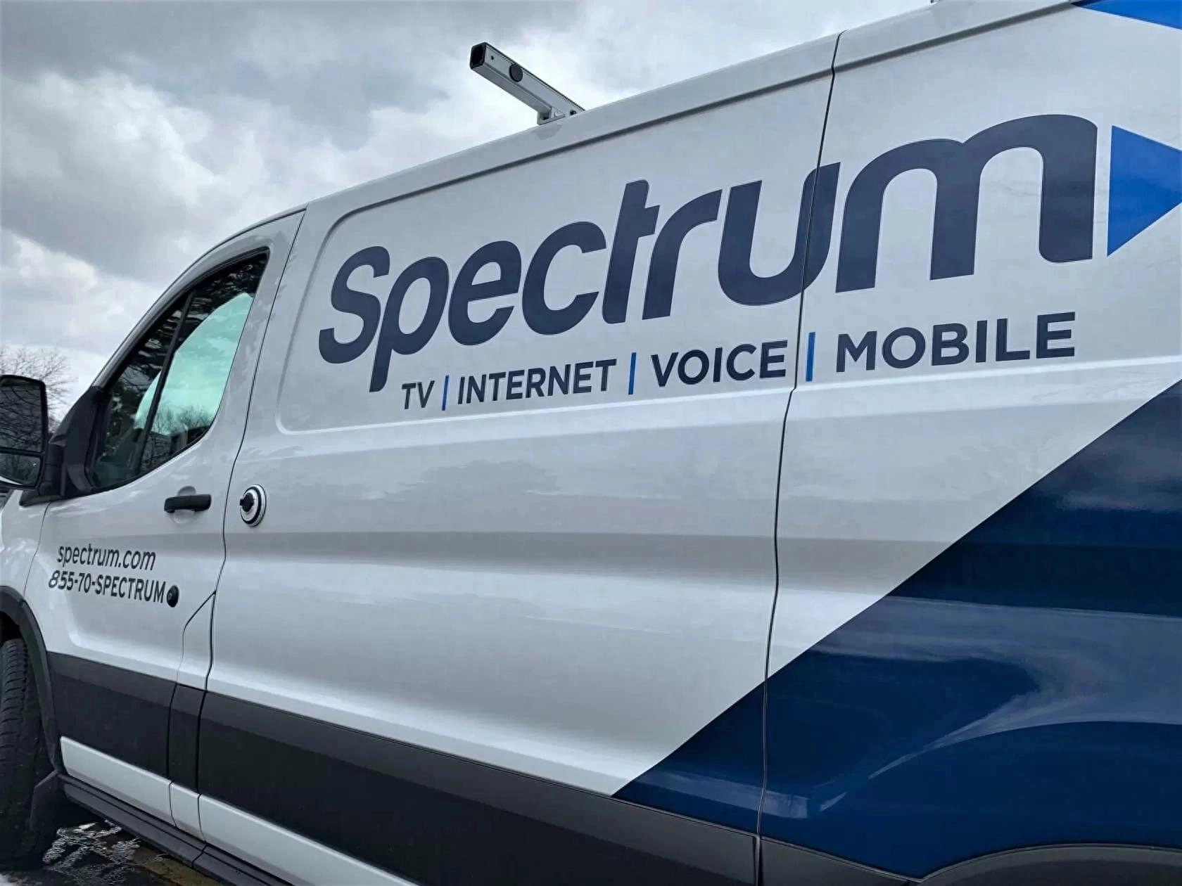 窃贼在铜线盗窃失败中切断光纤线路 导致运营商Spectrum服务中断 - 万事屋 | 生活·动漫·娱乐综合社区-银魂同好聚集地