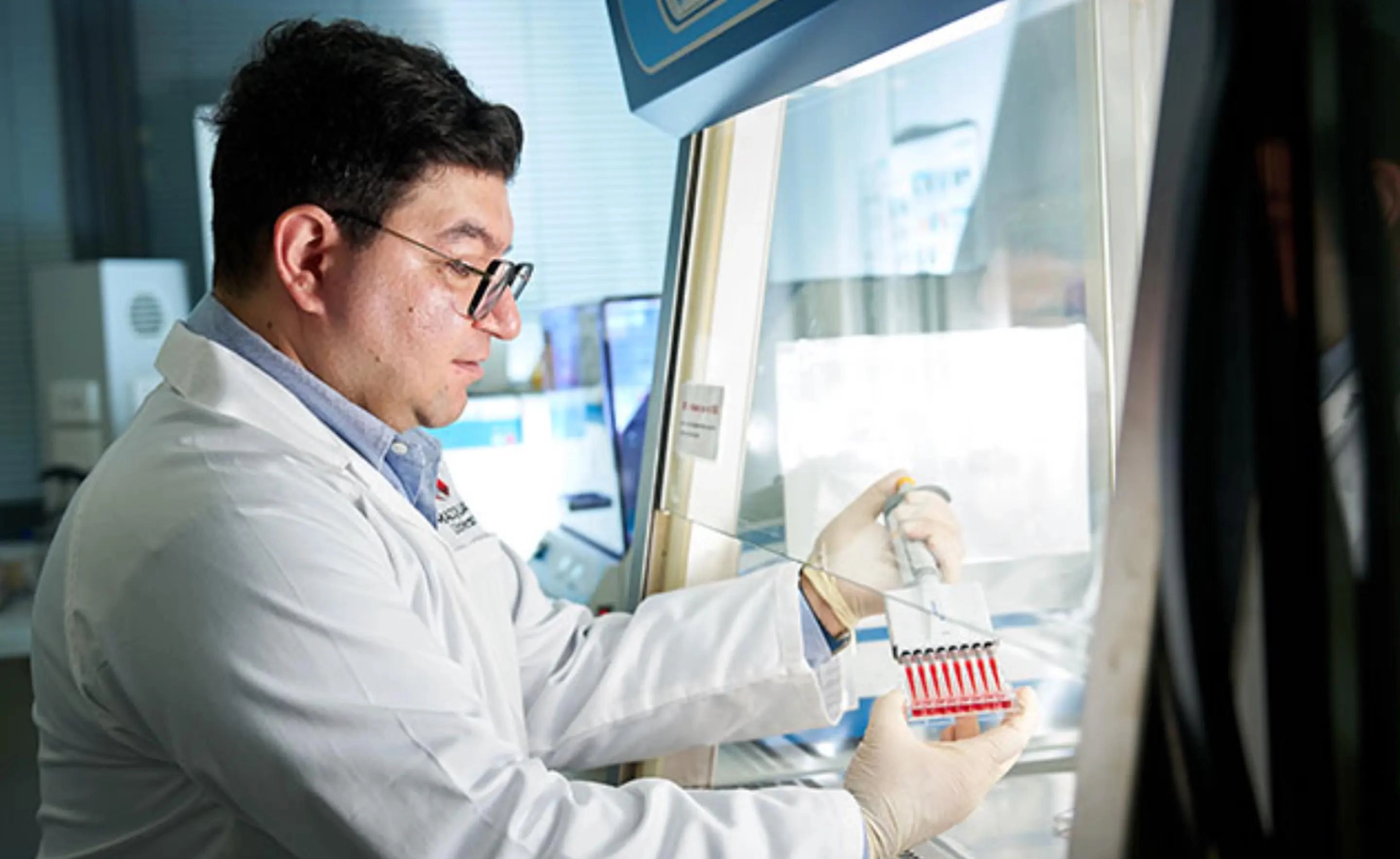 抗衰老“胶水”可自然修复受损DNA 保护脑细胞