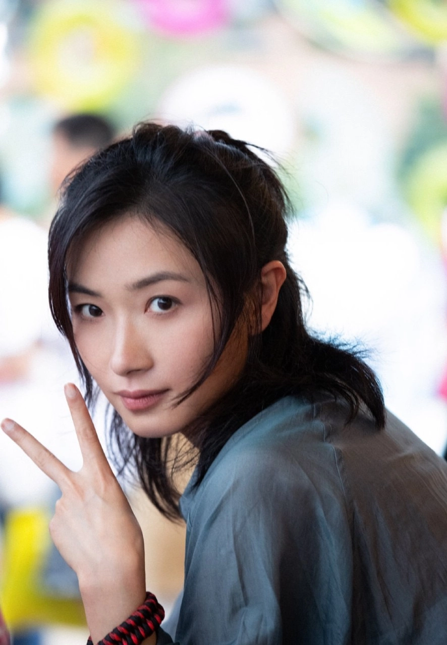 “不婚族”万茜:从不炒作,嫁普通丈夫,35岁高龄为丈夫生孩子