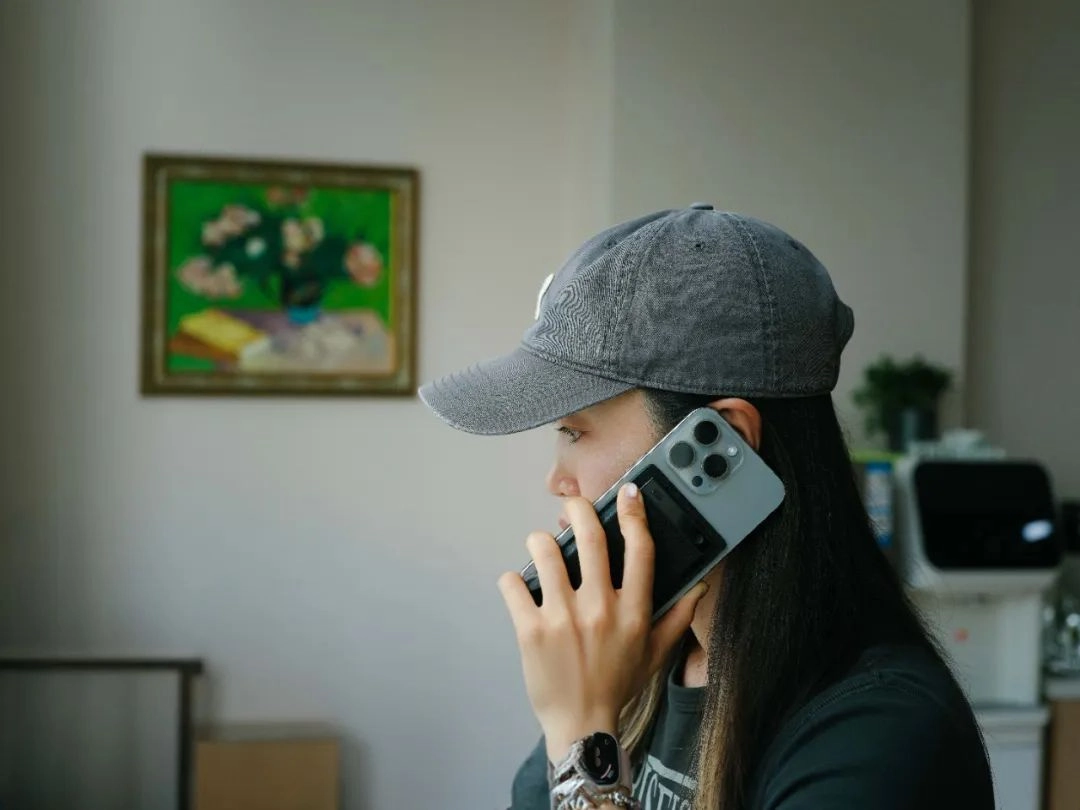 这款小众 AI 产品,绝了,据说可有给iPhone做通话录音哦!