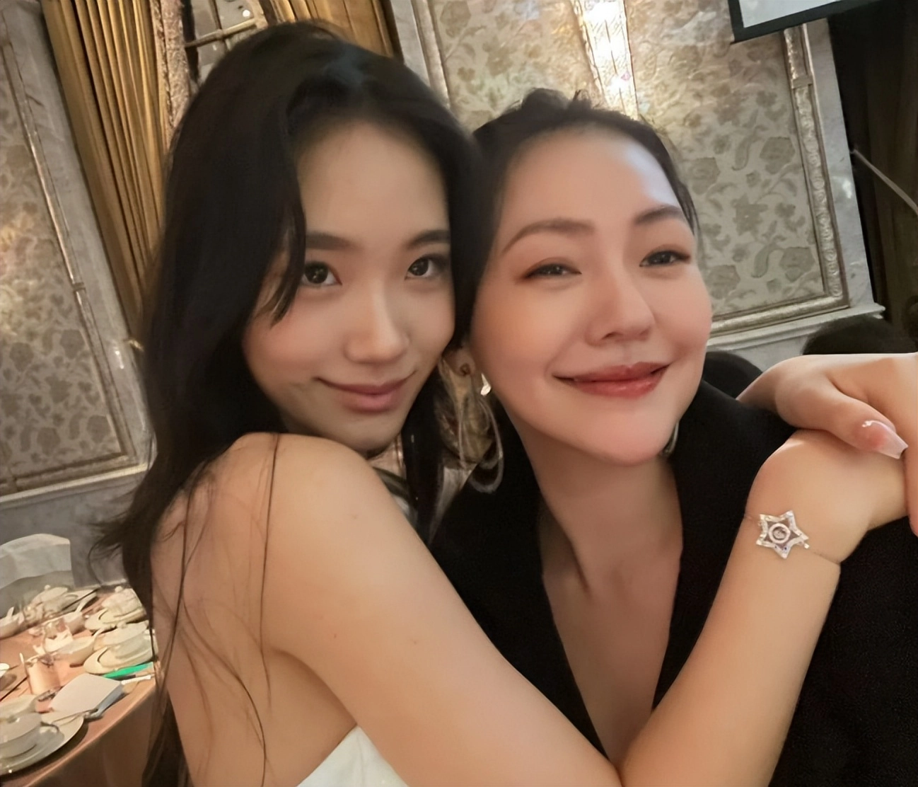 小S女儿画作涉抄袭风波升级!奈良美智下场质问,已卖出百万台币
