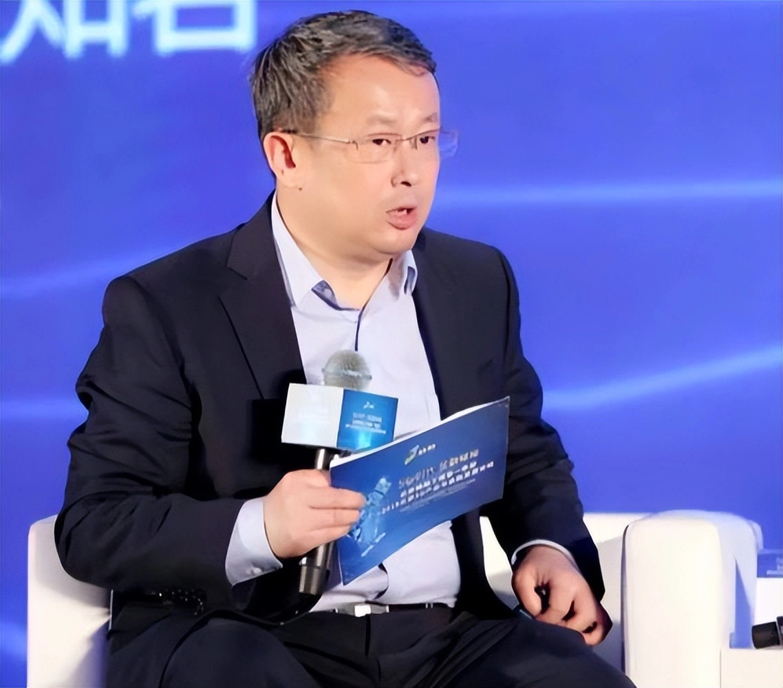 来自网友的吐槽:偷鸡不成蚀把米!以为能“毁掉”蔡澜,自己却先被扒了个底朝天