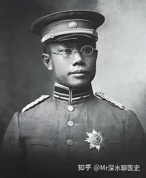 中医的神奇之处在于哪里?一句话归纳中医的特点,就八个字:人菜瘾大、无端添乱