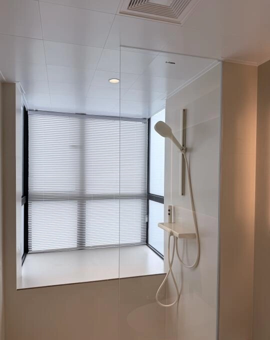 这个实用面积仅有3㎡的卫生间简简单单就充满了高级感！ - 万事屋 | 生活·动漫·娱乐综合社区-银魂同好聚集地