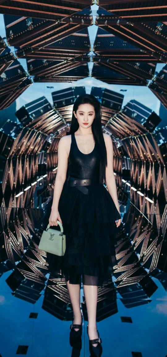 有网友分享了几张刘亦菲壁纸 - 万事屋 | 生活·动漫·娱乐综合社区-银魂同好聚集地