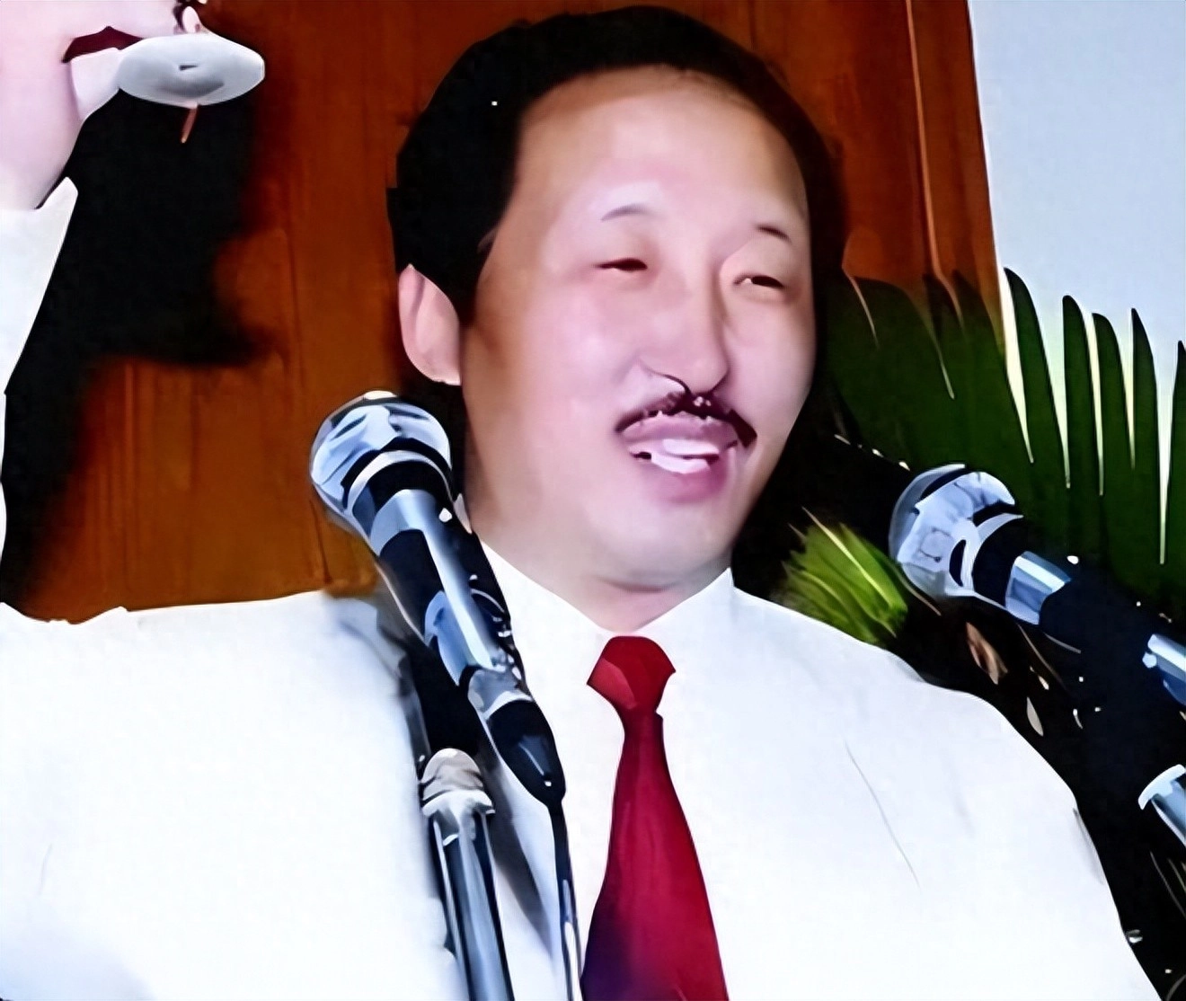 哈慈五行针创始人郭立文,2002年携带上亿跑路美国,如今过得怎样