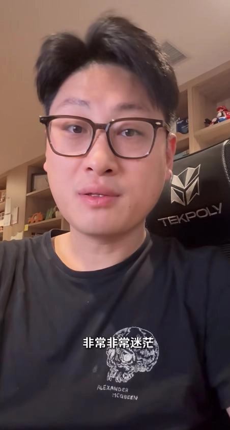 38岁上海导演失业后吃低保，老婆全职8年，吐槽连阿姨都请不起了