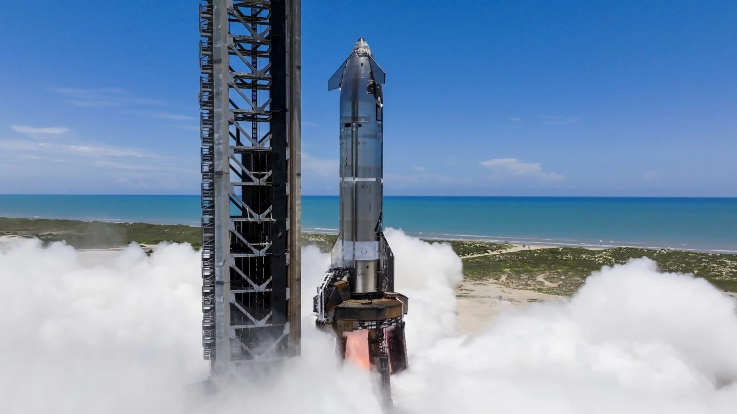 SpaceX称燃料泄漏导致星际飞船第九次测试失败