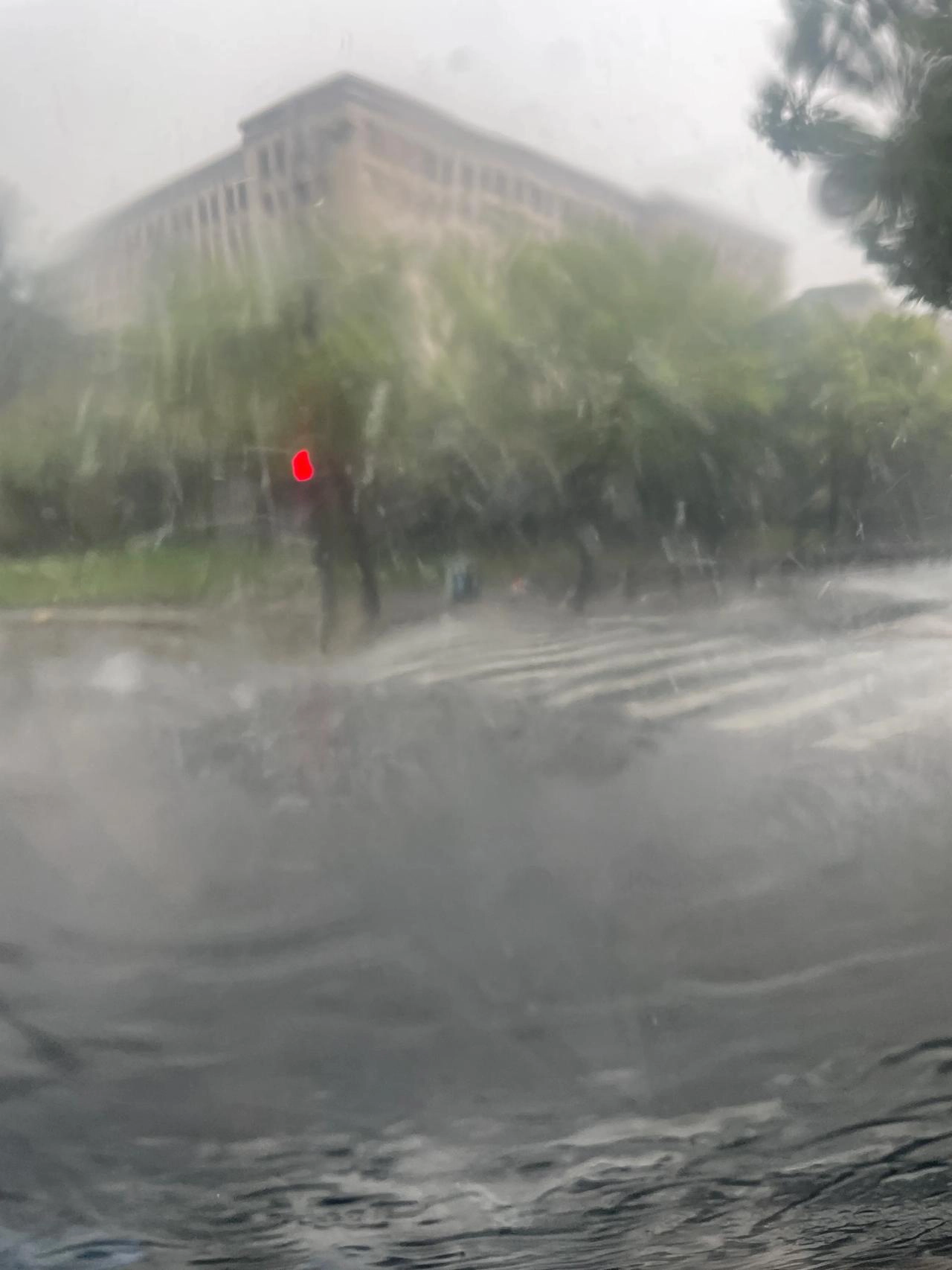 听说上海暴雨？ - 吐槽银魂 - 大众生活 - 万事屋 | 生活·动漫·娱乐综合社区-银魂同好聚集地