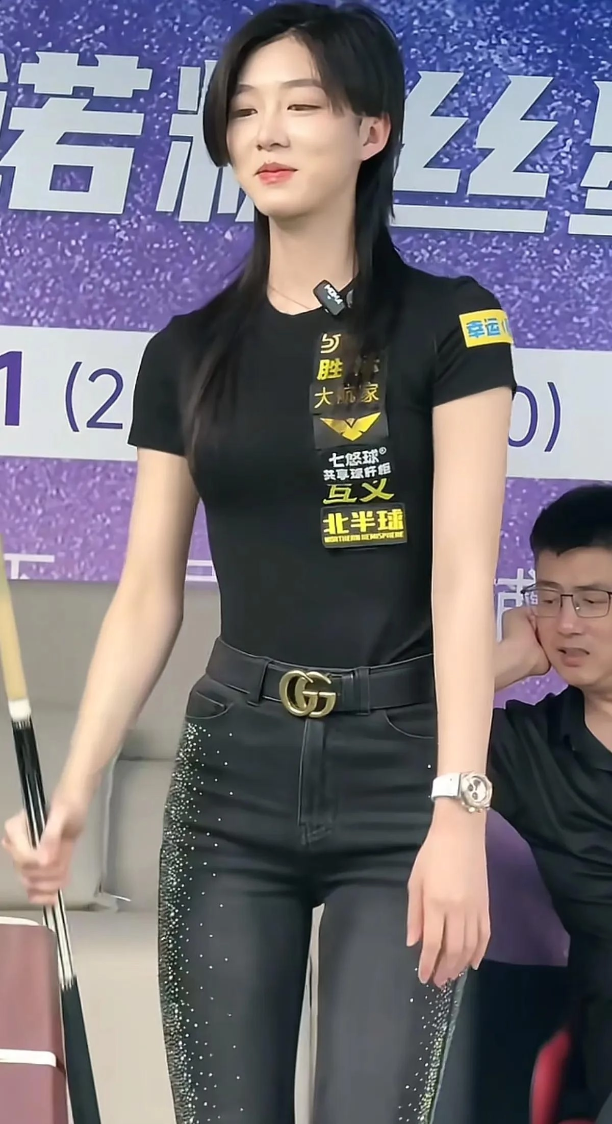 王思诺：台球女神，身高178，比赛时的牛仔裤穿搭，是真显高啊！ - 万事屋 | 生活·动漫·娱乐综合社区-银魂同好聚集地