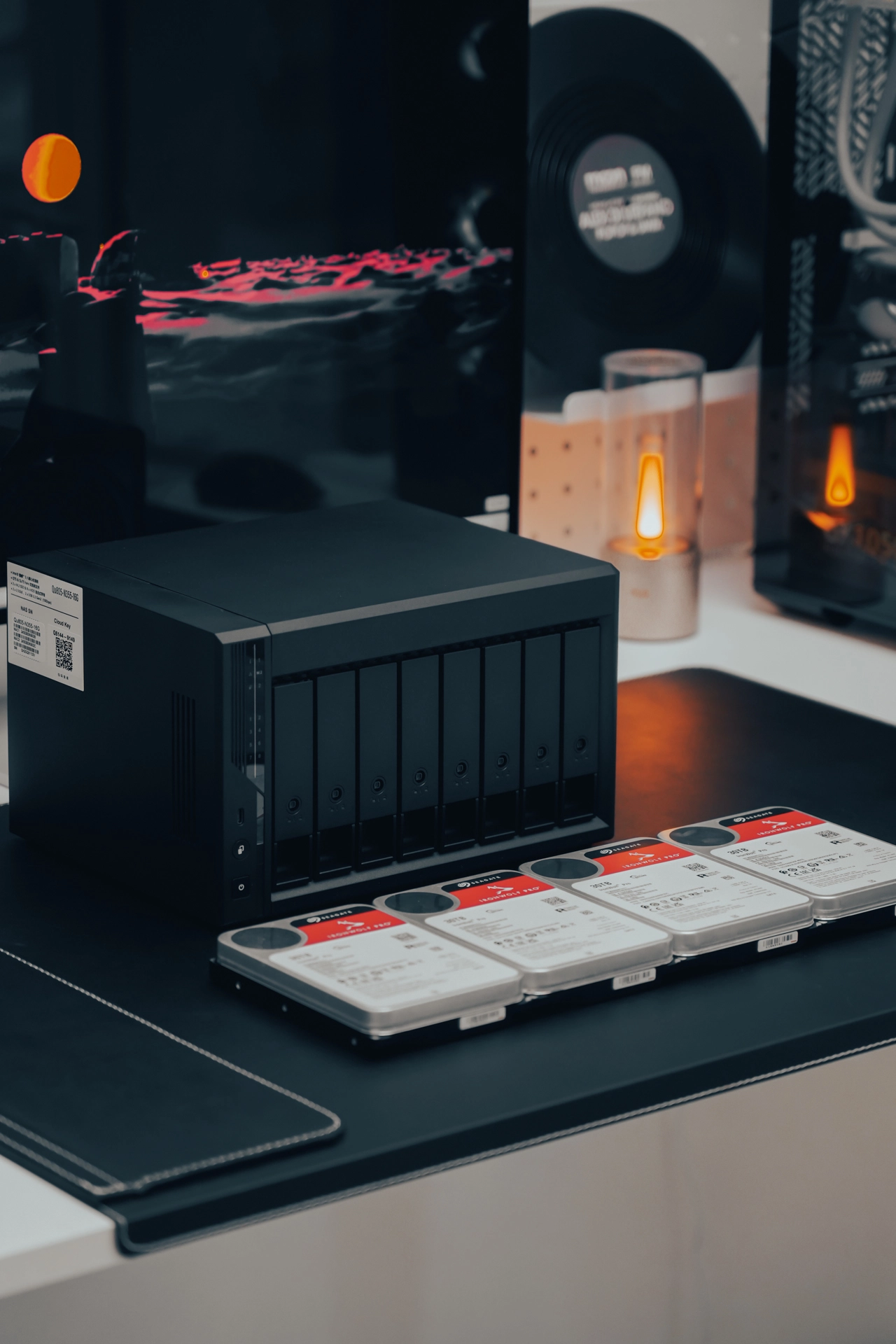 N355处理器+5.2新系统丨新旗舰NAS,威联通Qu805首发最全评测